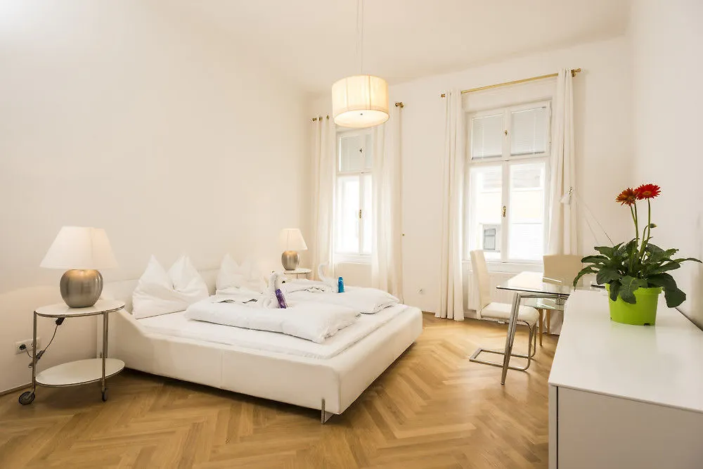 Executive Suites Margareten By Welcome2Vienna 0*, Vienna